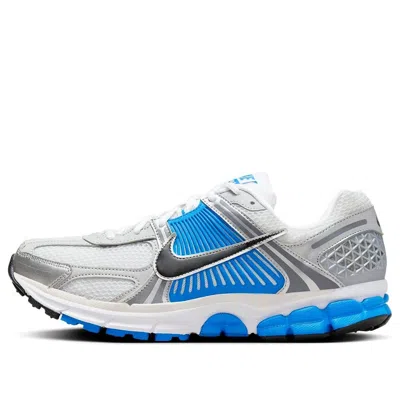 Nike Zoom Vomero 5 Sneakers In White And Blue