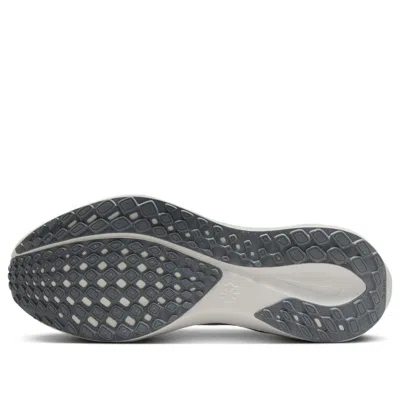 Nike Women's Pegasus 41 Shoes In Gray