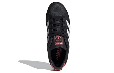 Adidas Originals (wmns) Adidas Superstar 82 'black White Scarlet'