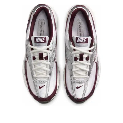 Nike (wmns)  Initiator 'white Burgundy'