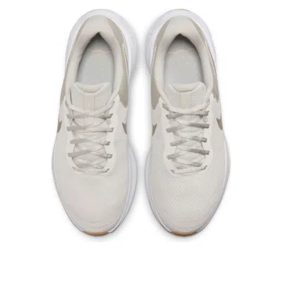 Nike (wmns)  Revolution 7 'phantom Light Bone White' In Neutral