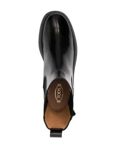 Tod's Elastic-panel Leather Chelsea Boots In Black