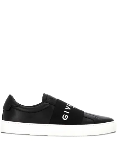 Givenchy Calfskin Leather Sneakers With Printed Logo And Contrasting Sole In Black