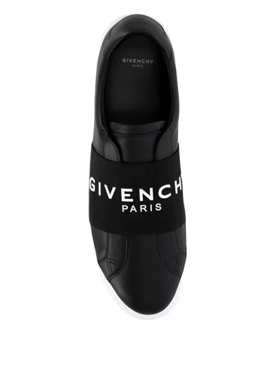 Givenchy Calfskin Leather Sneakers With Printed Logo And Contrasting Sole In Black