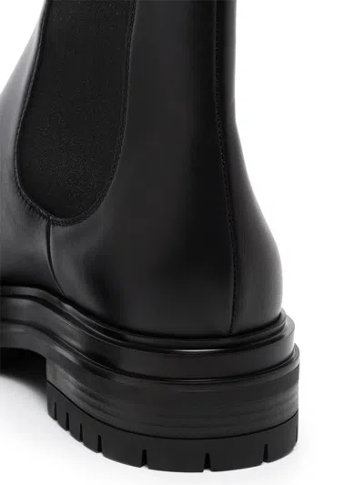 Gianvito Rossi Chester Leather Chelsea Boots In Black