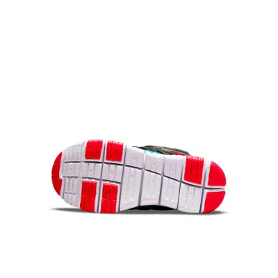 Nike (ps)  Dynamo Free 'black Siren Red'