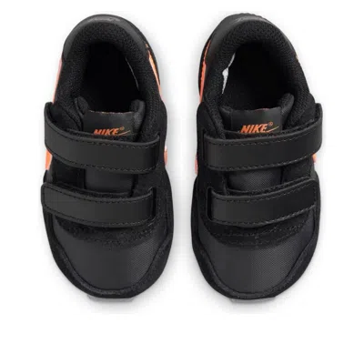 Nike (td)  Md Valiant Low-top Running Shoes Black/orange