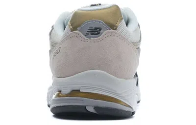 New Balance (wmns)  880 Black/gold