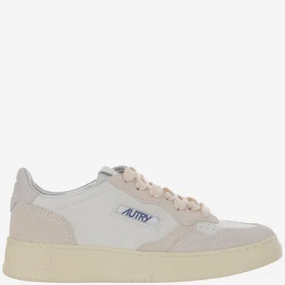 Autry Medalist Low Sneakers In Red