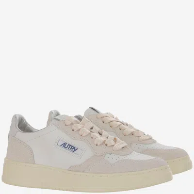Autry Medalist Low Sneakers In Red