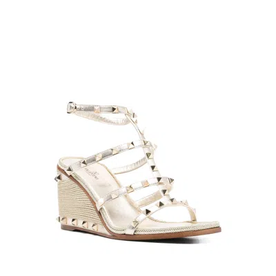 Valentino Rockstud Wedge Sandals In Platinum Color