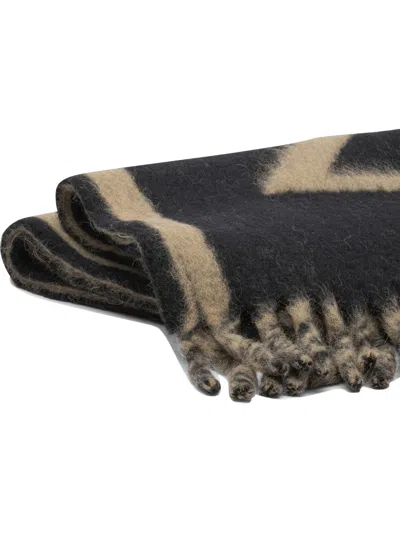 Alexander Mcqueen Logo Intarsia Wool Fringed Scarf In Black