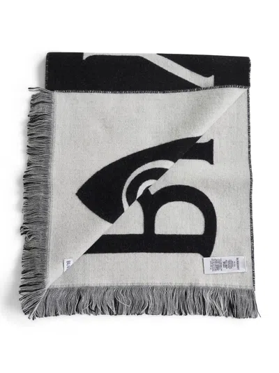 Burberry Men Black And White Wool Reversible Scarf In Black