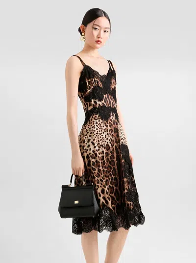 Dolce & Gabbana Black Structured Black Shoulder Bag In Black