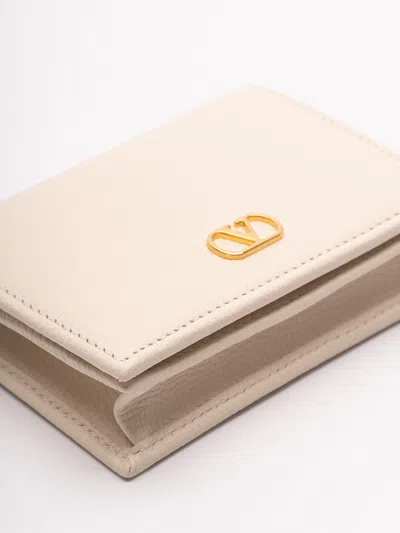 Valentino Womens Light Ivory Vlogo Signature Grainy Leather Compact Wallet