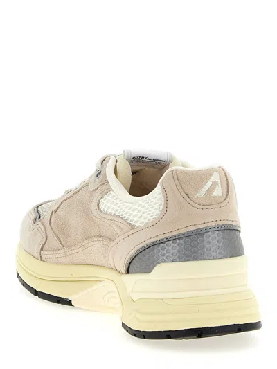 Autry Round Toe Mesh Panels Contrast Sole Sneakers In Neutral