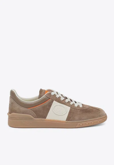 Valentino Low Top Sneaker Contrast Stitching In Brown
