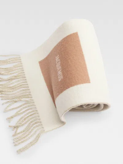 Jacquemus The Rond Carré Scarf In Neutral