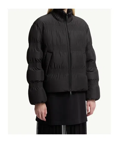 Moncler Doudoune Courte Matelassée À Fronces Ravignan In Black