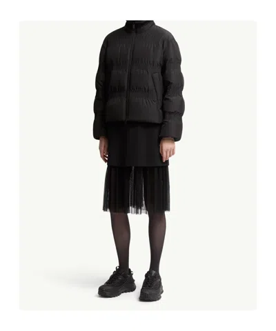 Moncler Doudoune Courte Matelassée À Fronces Ravignan In Black