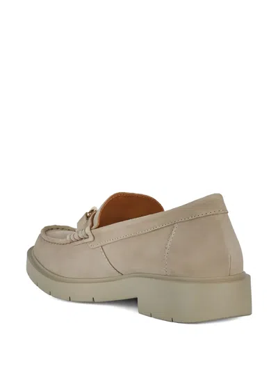 Geox Spherica Chain-link Suede Loafers In Neutral
