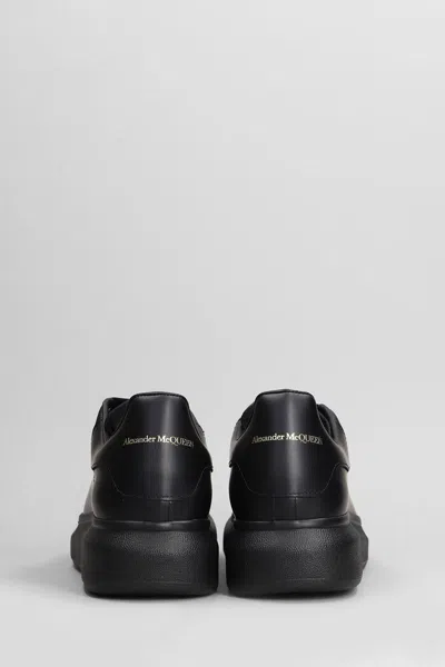 Alexander Mcqueen Oversized Sneaker In Black