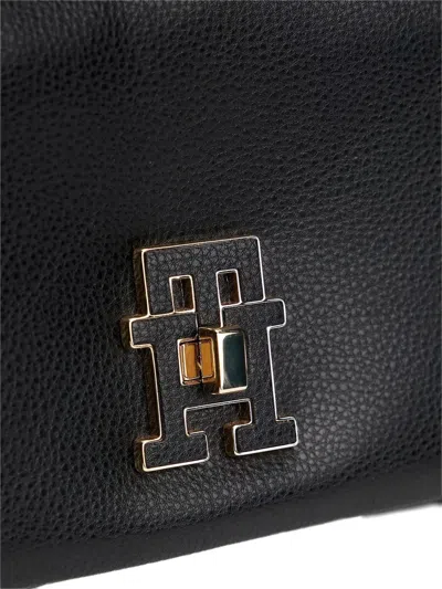 Tommy Hilfiger Chain-strap Flap Bag