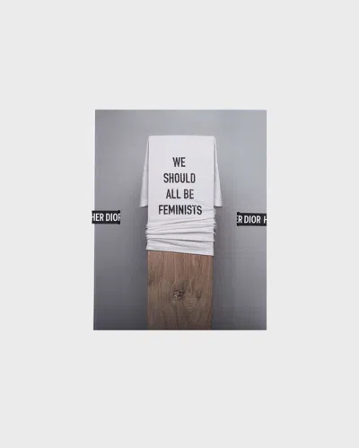 New Mags Bok Her Dior: Maria Grazia Grå