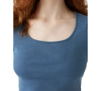 Levi's Essential Square Neck Tee In Blue