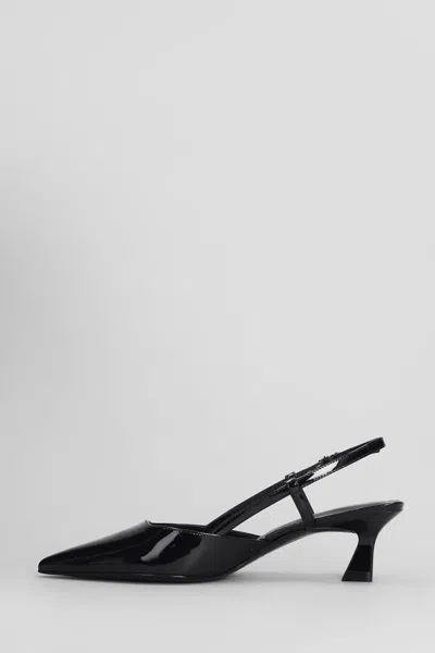 Stuart Weitzman Sandals Pointed Toe Buckle Detail In Black