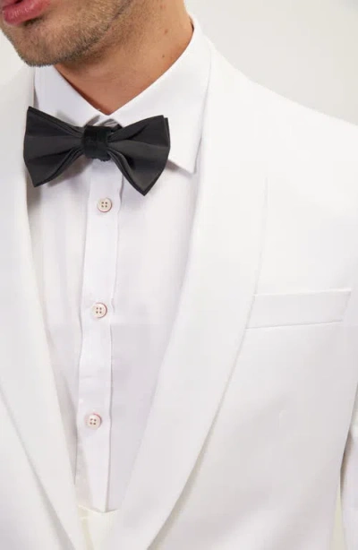 Ron Tomson Shawl Collar Formal Jacket In White