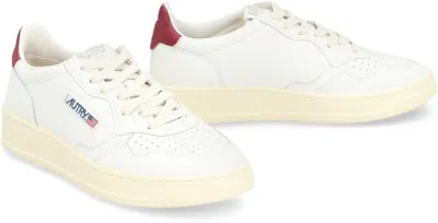 Autry Medalist Low-top Sneakers In White