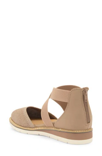 Me Too Adria Closed Toe Wedge Sandal