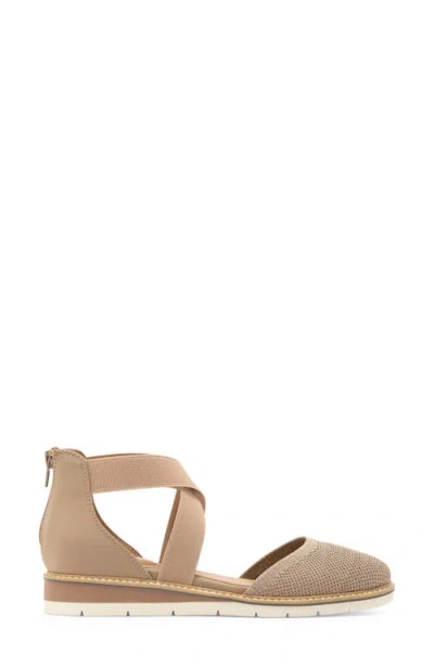 Me Too Adria Closed Toe Wedge Sandal