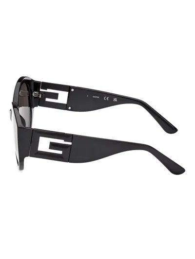 Guess Usa Round-frame Sunglasses In Black