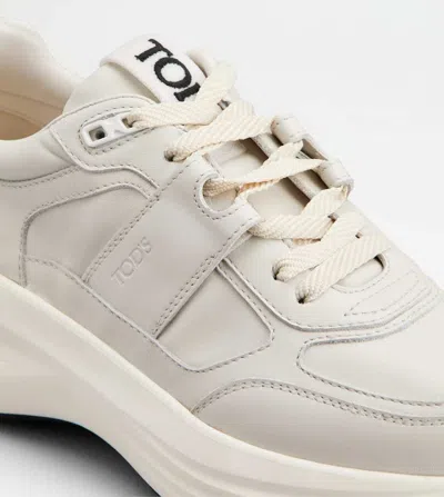 Tod's Sportiva 81l Allacciata Tec In White