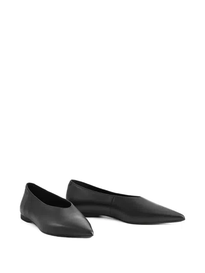 Vagabond Hermine Pointed-toe Ballet Flats In Black
