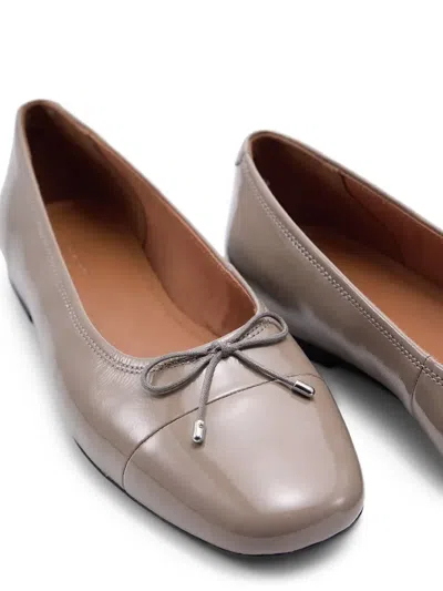 Vagabond Jolin Bow-detail Round Toe Flats In Gray