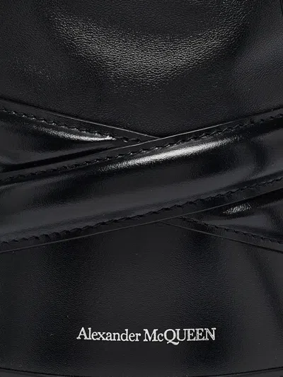 Pre-owned Alexander Mcqueen The Curve Bucket Bag