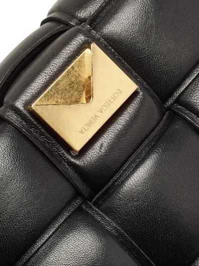 Pre-owned Bottega Veneta Cassette Leather Shoulder Bag