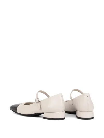 Vagabond 25mm Debbi Buckle-strap Cap-toe Pumps In White