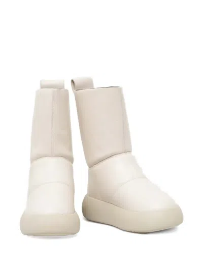 Vagabond Aylin Padded Boots In White