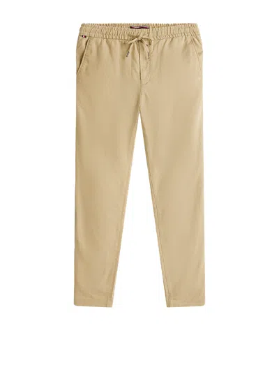 Tommy Hilfiger Harlem Relaxed Fit Tapered Pants In Linen Blend In Nude