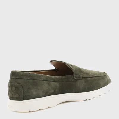 Tod's Loafer Aus Wildleder In Green