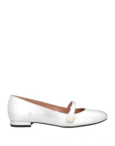 J.a.p. Jose Antonio Pereira J. A.p. Jose Antonio Pereira Woman Ballet Flats Silver Size 7 Leather
