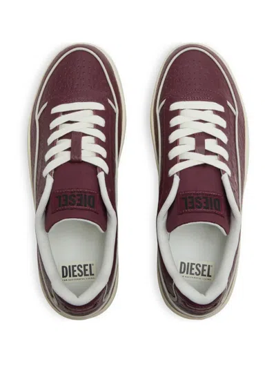 Diesel S-tracker-d Low-top Sneakers In Burgundy
