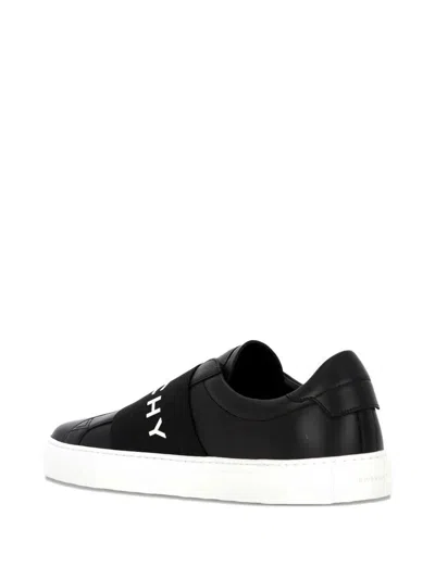 Givenchy Calfskin Leather Sneakers With Printed Logo And Contrasting Sole In Black