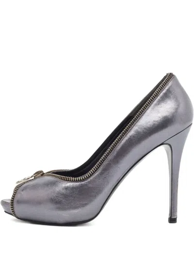 Pre-owned Alexander Mcqueen Leather Heel Pumps