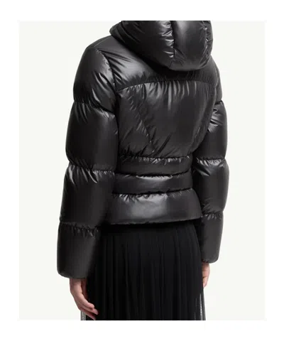 Moncler Wineck Hooded Down Puffer Jacket In Black
