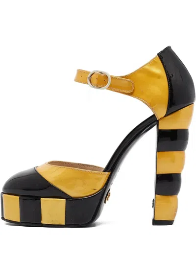 Pre-owned Chanel Leather Platform Pumps In Black